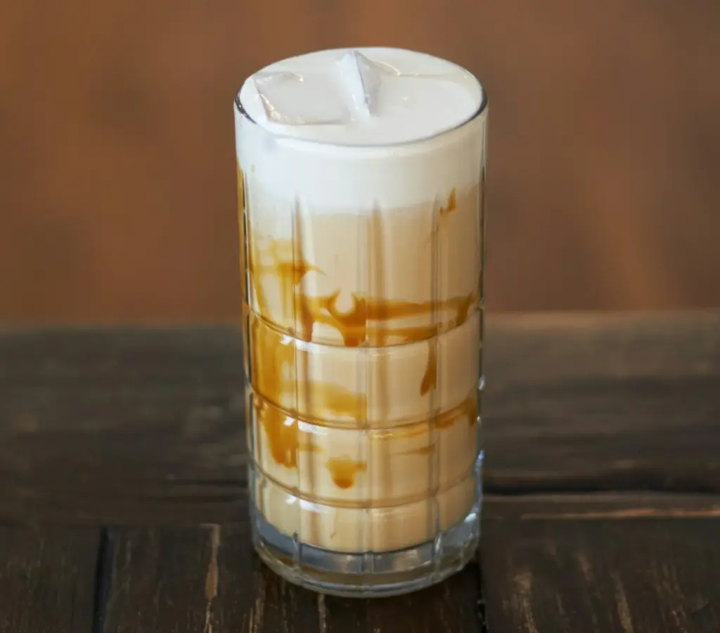 3 Resep Salted Caramel Coffee, Perpaduan Manis dan Gurih yang Bikin Nagih 1 resep salted caramel coffee
